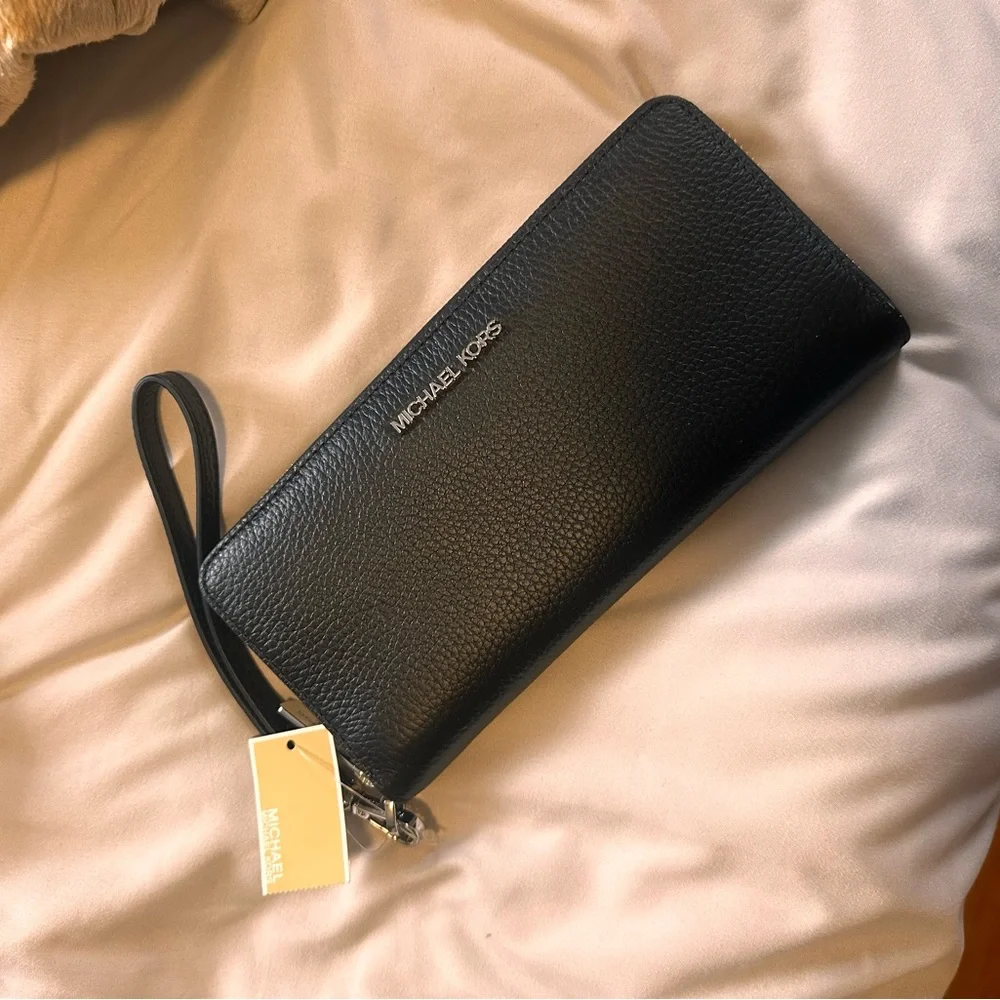 Michael Kors Black Leather Wallet - Picture 1 of 3
